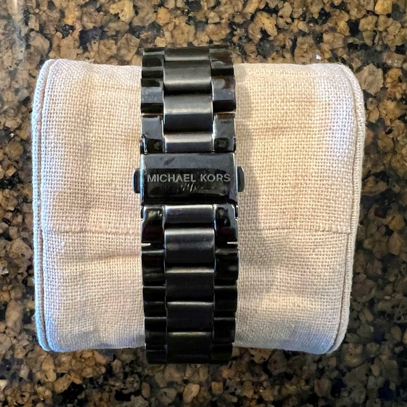 Michael Kors Men’s Gunmetal Ion-Plated Bradshaw Watch - Picture 3 of 4